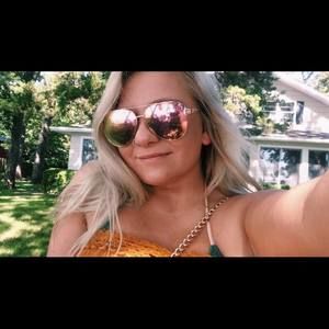 Meet your Posher, Ana